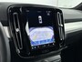 Volvo XC40 B4 Plus Dark | 18" | Trekhaak | Elektr. verst. Stoelen | Harman Kardon | Adaptieve Cruise | BLIS | Keyless | Stoel/Stuurverwarming | Elektr. Achterklep | Parkeercamera