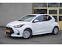 Toyota Yaris 1.5 Hybrid Automaat! Active BJ2021 Achteruitrijcamera | Navi | Climate control | Cruise control | Getint glas