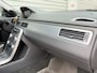 Volvo XC70 T5 Dynamic Edition / Stoelverwarming / Cruise control / Lederen bekleding /