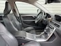 Volvo XC70 T5 Dynamic Edition / Stoelverwarming / Cruise control / Lederen bekleding /