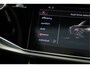 Audi Q7 55 TFSI e 394pk quattro S Line | Panoramadak | Trekhaak | Memory | Apple Carplay | Matrix | 20 Inch | Optiekzwart |
