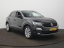 Volkswagen T-Roc 1.0 TSI Style Business Camera - Trekhaak - ACC - Navigatie - Achterklep, elektrisch bedienbaar - Climatronic