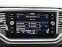 Volkswagen T-Roc 1.0 TSI Style Business Camera - Trekhaak - ACC - Navigatie - Achterklep, elektrisch bedienbaar - Climatronic