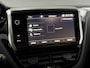 Peugeot 2008 1.2 PureTech Signature Airco, Parkeersensoren, Navi, Apple carplay, Bluetooth, 6 Versnelling, Trekhaak