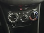 Peugeot 2008 1.2 PureTech Signature Airco, Parkeersensoren, Navi, Apple carplay, Bluetooth, 6 Versnelling, Trekhaak