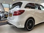 Mercedes-Benz B-klasse 180 AMG Night edition,Nl Auto, Automaat,Panoramadak,Navigatie,Parkeersensor V&A,Trekhaak,Climate&Cruiscontrol,Spraakbediening,Leder- Alcantara.18 Inch Lmv