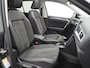 Volkswagen T-Roc 1.5 TSI Style Panoramadak - Trekhaak - Camera - Navigatie - Clima
