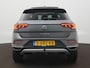 Volkswagen T-Roc 1.5 TSI Style Panoramadak - Trekhaak - Camera - Navigatie - Clima