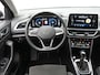 Volkswagen T-Roc 1.5 TSI Style Panoramadak - Trekhaak - Camera - Navigatie - Clima