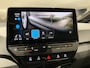 Volkswagen ID.3 First Max 58 kWh 204 PK | Apple Carplay | Panoramadak | Stuurwielverwarming | Stoelverwarming | Achteruitrijcamera | Sfeerverlichting | Dodehoeksensoren | Navigatie | IQ Lights | Ergo-Active Voorstoelen |