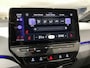 Volkswagen ID.3 First Max 58 kWh 204 PK | Apple Carplay | Panoramadak | Stuurwielverwarming | Stoelverwarming | Achteruitrijcamera | Sfeerverlichting | Dodehoeksensoren | Navigatie | IQ Lights | Ergo-Active Voorstoelen |