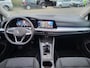 Volkswagen Golf 1.5 TSI Life Business | Met o.a. climate control, stoel- en stuurwielverwarming, navigatie en AppleCarPlay/Android