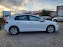 Volkswagen Golf 1.5 TSI Life Business | Met o.a. climate control, stoel- en stuurwielverwarming, navigatie en AppleCarPlay/Android