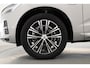 Volvo XC60 2.0 T6 Plug-in hybrid AWD Inscription | Google | Trekhaak | Pano-dak | Camera | Stoel + stuurverwarming |
