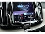 Volvo XC60 2.0 T6 Plug-in hybrid AWD Inscription | Google | Trekhaak | Pano-dak | Camera | Stoel + stuurverwarming |