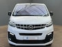 Opel Vivaro 2.0 BlueHDi 145 S&S L3 Camera | Ingerichte Laadruimte | Carplay | Keyless | Climate | Cruise | Parkeersensoren Achter | Achteruitrijcamera | Airco (automatisch) | Apple Carplay/Android Auto|telefoonintegratie premium