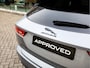 Jaguar E-Pace P300e AWD R-Dynamic SE | Verwarmbare achterbank | Cold Climate Pack | Adaptive Cruise | Head-Up Display | 24 maanden Jaguar Approved