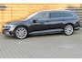 Volkswagen Passat Variant 1.5 TSI R-Line Business + / Navi / Climate / Stoelverwarming / Trekhaak