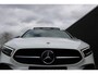 Mercedes-Benz A-klasse 250 e AMG Pakket AMG NightPakket (50.526Km! Pano Sportleder/Memory Widescreen Carplay Distronic 360Camera M-Bux Multibeam 19InchAMG PrivacyGlass)