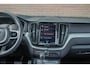 Volvo XC60 T5 AWD R-Design, Carplay, Keyless, Stoel & Stuurverwarming, Park Assist, Adaptive Cruise, Camera, Memory.