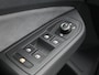 Volkswagen Golf 1.5 eTSI 131 pk DSG R-Line Business+ | Panorama dak | Trekhaak | Stoel + Stuurverwarming | ACC | LED | App Connect | Sfeerverlichting |