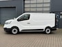 Renault Trafic 2.0 D 130pk  L1H1 Apple/Android  - camera - sensoren v/a/z - trekhaak - All season banden