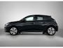 Peugeot 208 Allure Pack 100pk | Navigatie via Apple Carplay / Android Auto | Achteruitrijcamera | 3D Cockpit | Climate Control | Adaptieve Cruise Control | Stoelverwarming | Parkeersensoren | Stof/kunstleder | Keyless | DAB+ radio | Led koplampen | Donker getint glas | 16" lichtmetalen velgen |