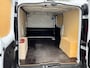 Renault Trafic 2.0D 130 pk L2 H1  Apple/Android - camera - trekhaak - sensoren v/a/z - betimmering