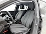 Peugeot 208 Allure Hybrid 110pk Automaat | Navigatie | Climate Control | Cruise Control | Parkeersensoren v+a | Armsteun | Digitaal instrumentenpaneel | Draadloze Apple Carplay / Android Auto | DAB+ radio | All seasonbanden | Led koplampen | Donker getint glas | 16" lichtmetalen velgen |
