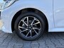 Toyota Yaris HYBRID 115 DYNAMIC APPLE/ANDROID LED KEYLESS 16" LM-VELGEN NL-AUTO DEALER-ONDERHOUDEN