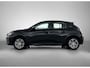 Peugeot e-208 EV Active Pack 50 kWh 136pk | Navigatie | Climate Control | Cruise Control | Armsteun | Led koplampen | DAB+ radio | Parkeersensoren | Keyless start | Apple Carplay / Android Auto | Bluetooth | Elektrisch inklapbare spiegels | Regensensor | Automatisch dimlicht | 16" lichtmetalen velgen |