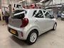 Kia Picanto 1.0 DPi AMT 67pk 4-zits DynamicLine | Apple carplay / Android auto | Camera | Cruise control | All season banden | NAP | Rijklaar prijs!