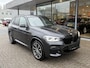 BMW X3 xDrive30e M Sport Plug-in Hybride | PHEV | Elek. Trekhaak | 20 inch | M pakket | Stoelverwarming | Shadowline Exterior | Adaptive Led verlichting | Hifi | Volledig digitaal instrumentenpaneel