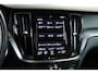 Volvo V60 2.0 T8 Twin Engine AWD Momentum Pro / Pilot assist / HUD / HK / Trekhaak