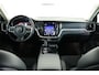 Volvo V60 2.0 T8 Twin Engine AWD Momentum Pro / Pilot assist / HUD / HK / Trekhaak