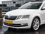 Skoda Octavia Combi 1.5 TSI 150 PK DSG Sport Panoramadak Sportstoelen Leder LED ACC Trekhaak Camera Apple Carplay Android Auto DAB Navigatie Stoelverwarming 18"