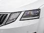 Skoda Octavia Combi 1.5 TSI 150 PK DSG Sport Panoramadak Sportstoelen Leder LED ACC Trekhaak Camera Apple Carplay Android Auto DAB Navigatie Stoelverwarming 18"