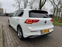 Volkswagen Golf 1.5 eTSI Style pano dak R- line optiek