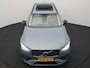 Volvo XC90 T8 Recharge AWD Ultimate Dark 7 Persoons LONG RANGE Plug In Hybrid 455pk Dealer O.H. PHEV | Trekhaak Af Fabriek | Panodak | Head Up | Adaptive Cruise | Harman / Kardon | 360 Camera | Lederen Sportstoelen Massage & Memory & Ventilatie | Google Assistent | Stoelen & Stuur Verwarmd |