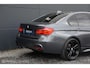 BMW 3-Serie 320i Aut. Model M Sport Shadow Navi Harman 19''!