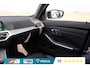 BMW 3-Serie 330e Touring M-Sport *PANO*