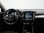 Volvo XC40 T4 Plus Bright Plug In Hybrid 211pk Dealer O.H. PHEV | Trekhaak Af Fabriek | Camera | Harman / Kardon | Sportstoelen Memory & Verwarmd | Keyless | Stuur Verwarmd | Apple Carplay | Virtual | Navigatie | DAB |