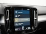 Volvo XC40 T4 Plus Bright Plug In Hybrid 211pk Dealer O.H. PHEV | Trekhaak Af Fabriek | Camera | Harman / Kardon | Sportstoelen Memory & Verwarmd | Keyless | Stuur Verwarmd | Apple Carplay | Virtual | Navigatie | DAB |