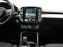 Volvo XC40 T4 Plus Bright Plug In Hybrid 211pk Dealer O.H. PHEV | Trekhaak Af Fabriek | Camera | Harman / Kardon | Sportstoelen Memory & Verwarmd | Keyless | Stuur Verwarmd | Apple Carplay | Virtual | Navigatie | DAB |