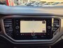 Volkswagen T-Roc 1.5 TSI Style Business Automaat/ Elektrische achterklep/ Stoel+Stuurverwarming/ Navigatie/ Rijklaarprijs!