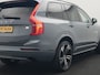 Volvo XC90 T8 Recharge AWD Plus Dark 7 Persoons LONG RANGE Plug In Hybrid 455pk Dealer O.H. PHEV | Trekhaak Af Fabriek | Panodak | Adaptive Cruise | Camera | Harman / Kardon | Lederen Sportstoelen Memory & Verwarmd | Google Assistent | Stuur Verwarmd | Keyless | Blis | 22"L.M |