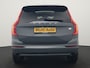Volvo XC90 T8 Recharge AWD Plus Dark 7 Persoons LONG RANGE Plug In Hybrid 455pk Dealer O.H. PHEV | Trekhaak Af Fabriek | Panodak | Adaptive Cruise | Camera | Harman / Kardon | Lederen Sportstoelen Memory & Verwarmd | Google Assistent | Stuur Verwarmd | Keyless | Blis | 22"L.M |