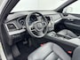 Volvo XC90 T8 Inscription Expression | 22" | Panoramadak | Head-Up | Adaptieve Cruise | BLIS | Elektr. verst. Stoelen | Stoel/Stuurverwarming | Keyless | Parkeercamera | Adapti