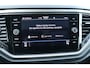 Volkswagen T-Roc 1.0 TSI Style Business / Navi / Climate / Stoelverwarming / Trekhaak