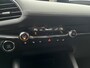 Mazda 3 2.0 e-SkyActiv-X M Hybrid 180 Luxury // LEDER // ELEK.STOEL+GEHEUGEN // CAMERA // DODEHOEK // HEAD-UP DISPLAY // ADAPT. CRUISE // BOSE AUDIO //